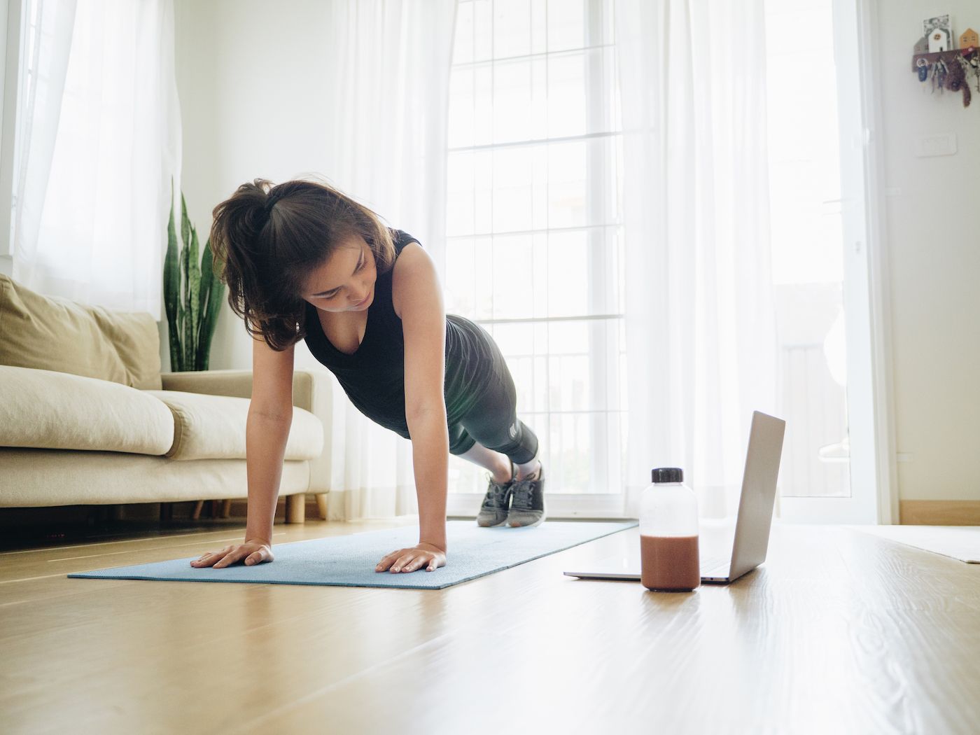 girl doing excercise